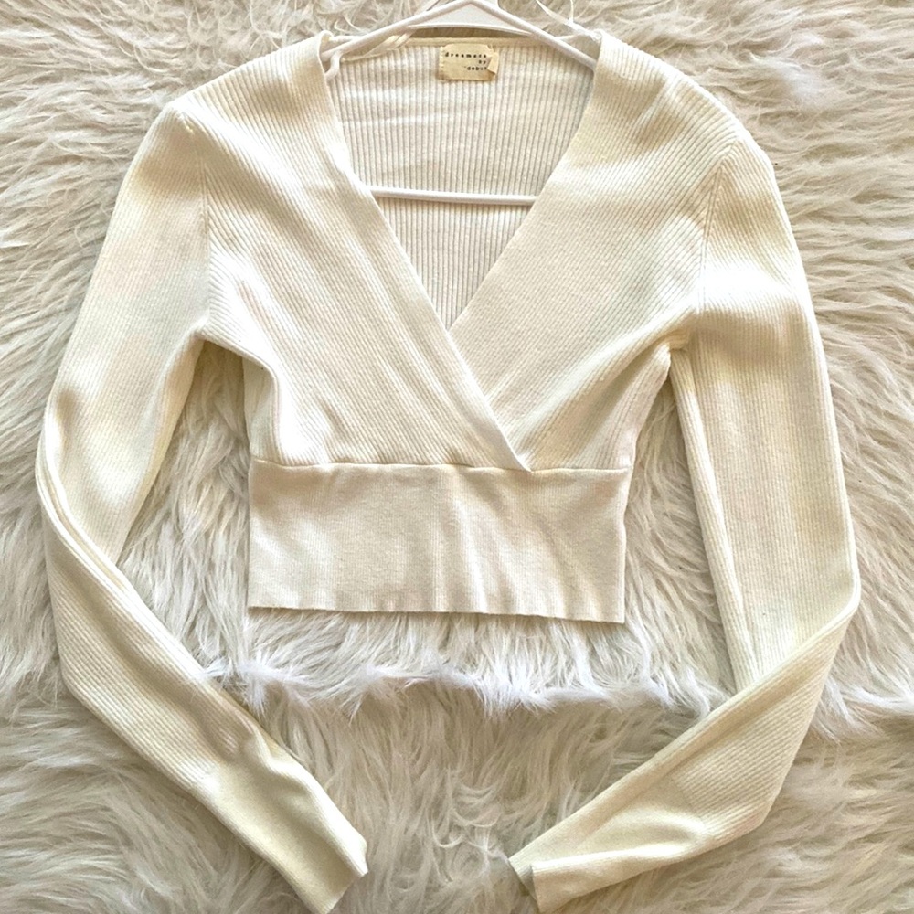 Beautiful ivory crop top